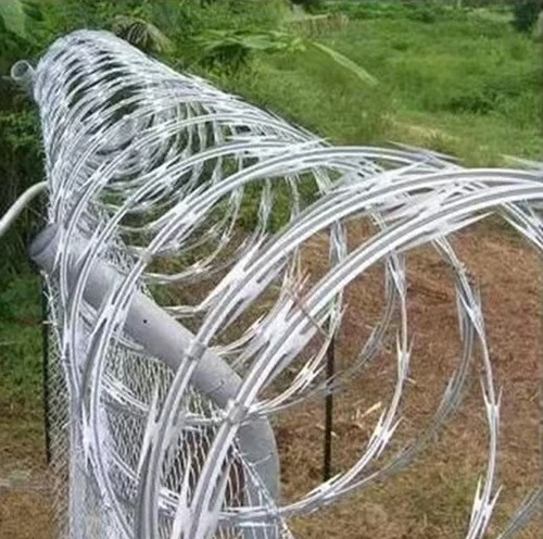 Hot dipped galvanized razor wire application 5